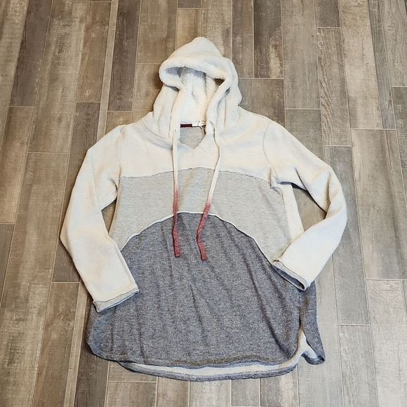 Maurices brand hooded sweatshirt - Picture 7 of 11